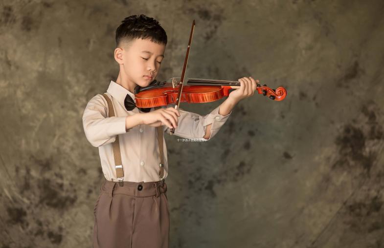 十一歲孩子坐高鐵是否半價、買啥票匯總，你不懂的這都有